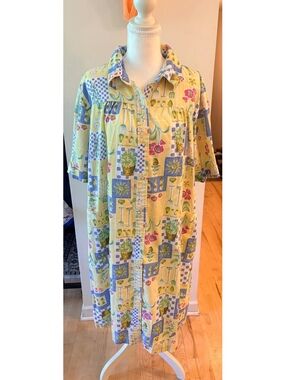 Vintage Yellow Garden Print Button-Up Dress with Pockets